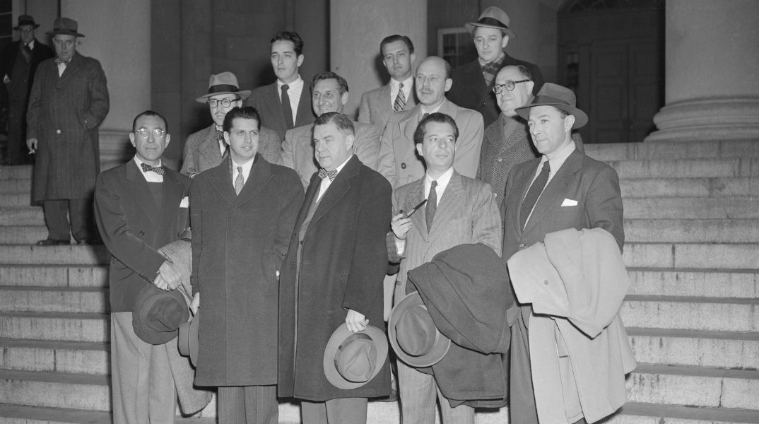 25 Νοεμβρίου 1947: Οι «10 του Χόλιγουντ» μπαίνουν στη μαύρη λίστα μετά την άρνηση να απαντήσουν στις ερωτήσεις της Επιτροπής Αντιαμερικανικών Δραστηριοτήτων