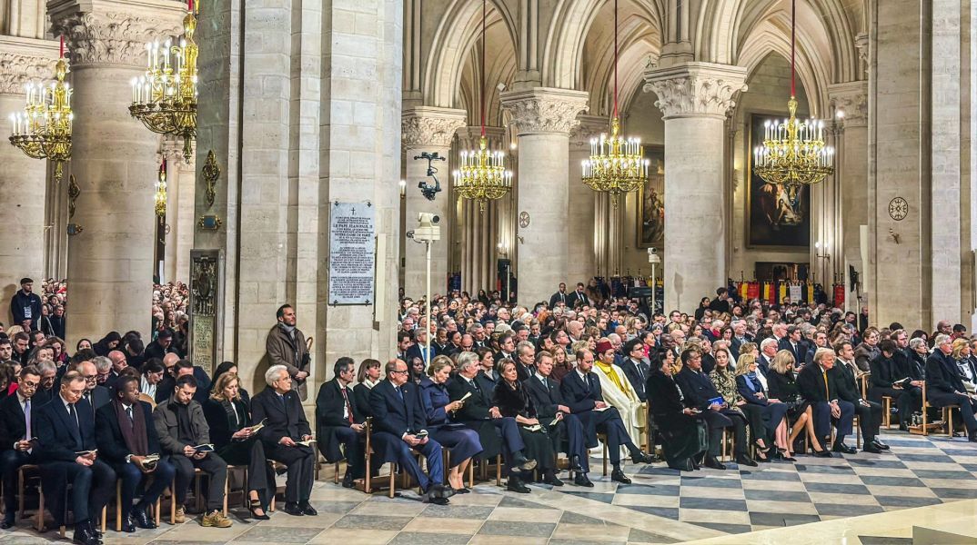 Παναγία των Παρισίων: Η Κατερίνα Σακελλαροπούλου εκπροσώπησε την Ελλάδα στην ιστορική τελετή επαναλειτουργίας της