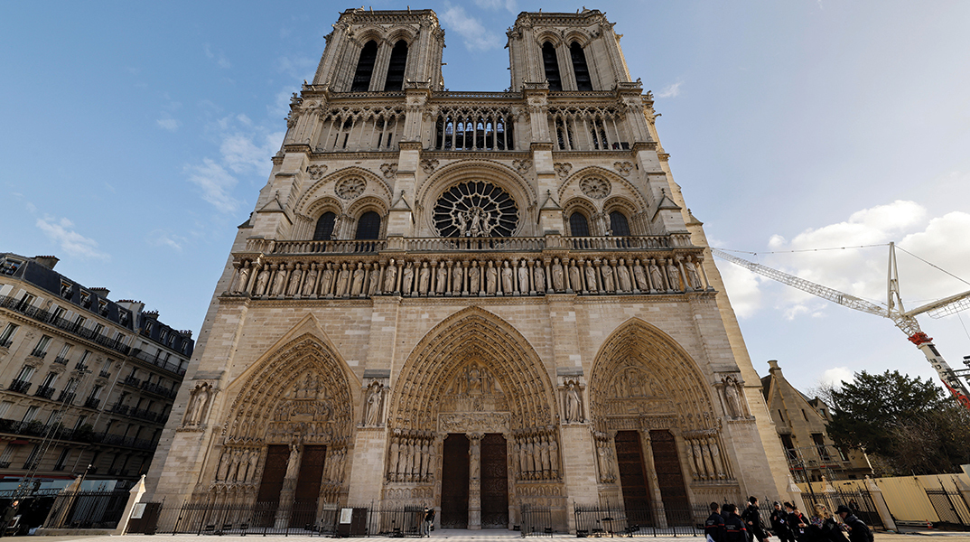 Παναγία των Παρισίων (Cathédrale Notre-Dame de Paris)