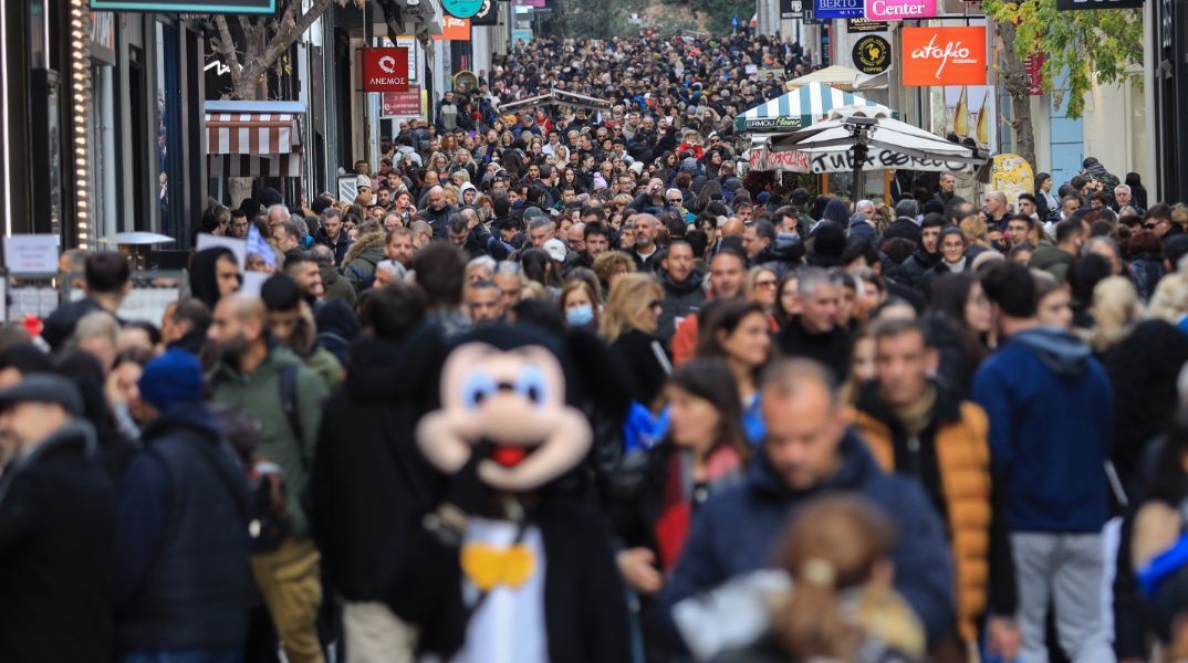 Ωράριο καταστημάτων: Τι ώρα κλείνουν σήμερα τα μαγαζιά και τα σούπερ μάρκετ