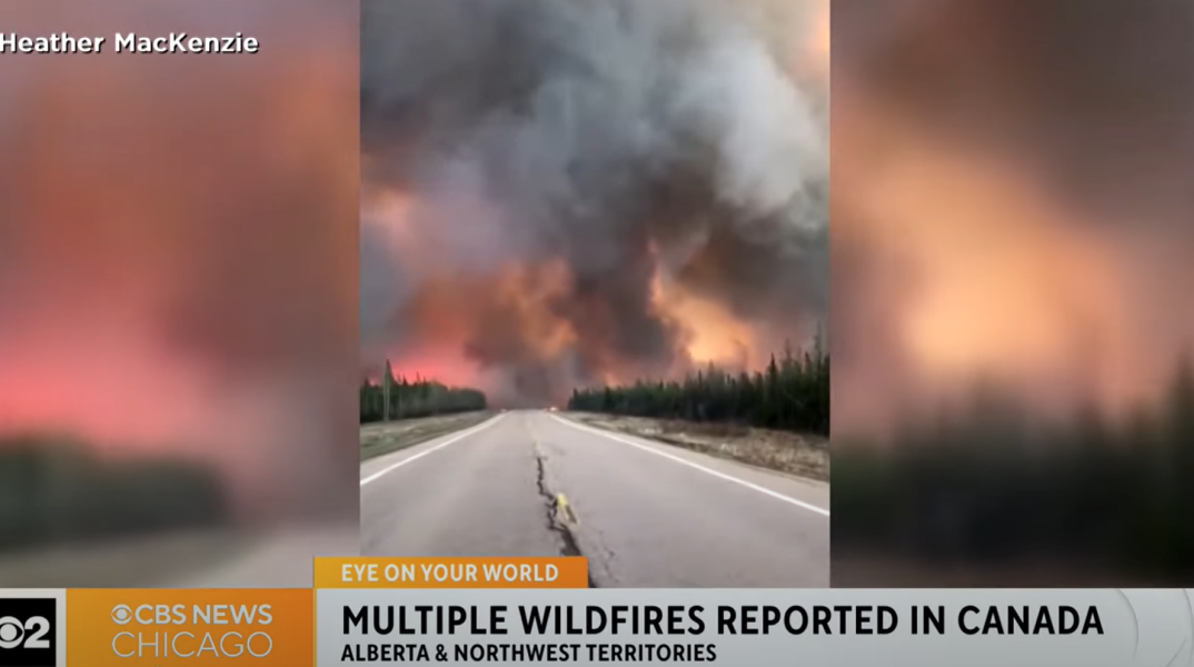 Στιγμιότυπο από πλάνο που δείχνει την έκταση της φωτιάς στον Καναδά