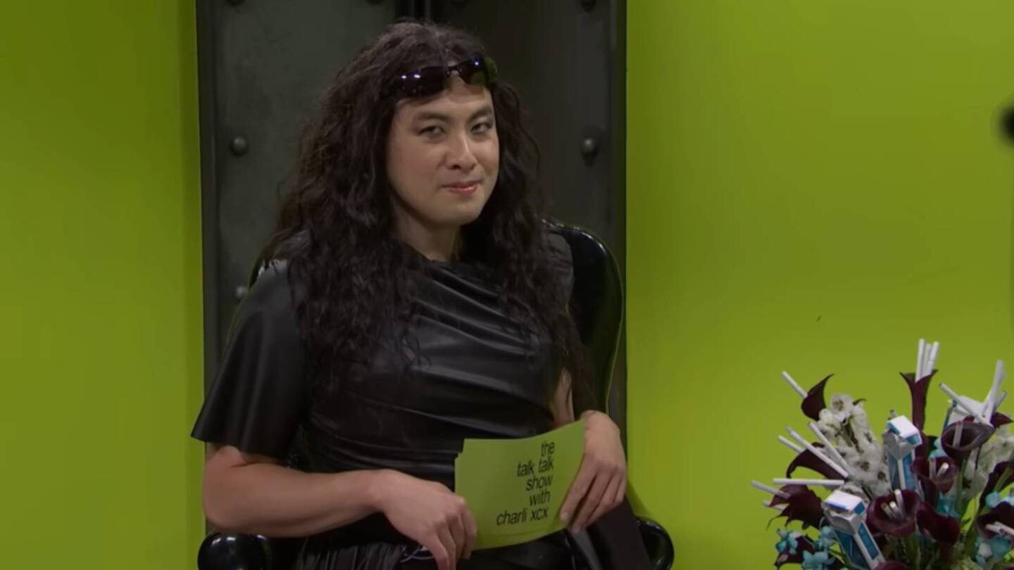 Charli xcx Talk Show - SNL