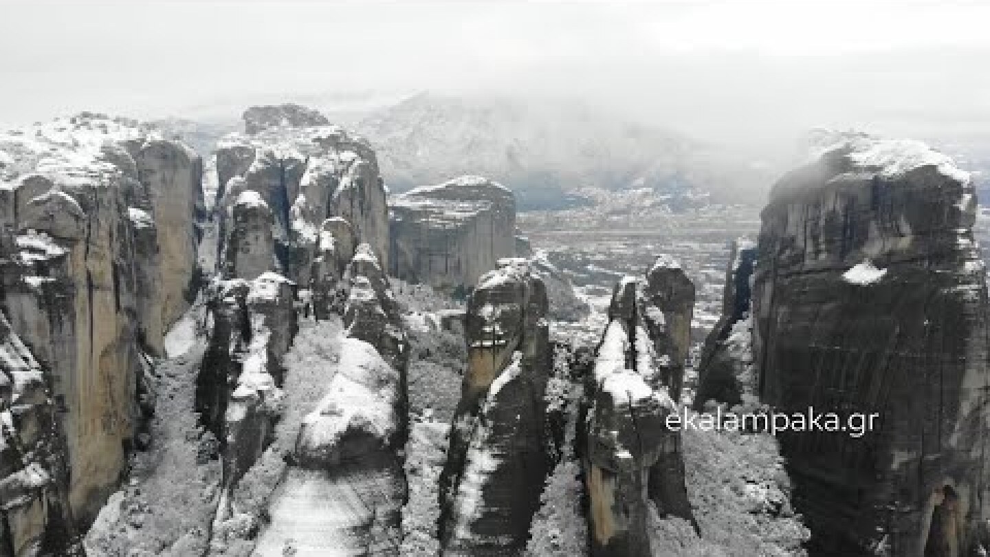 Χιονόπτωση Μετέωρα 13-01-2025 [aerial video]