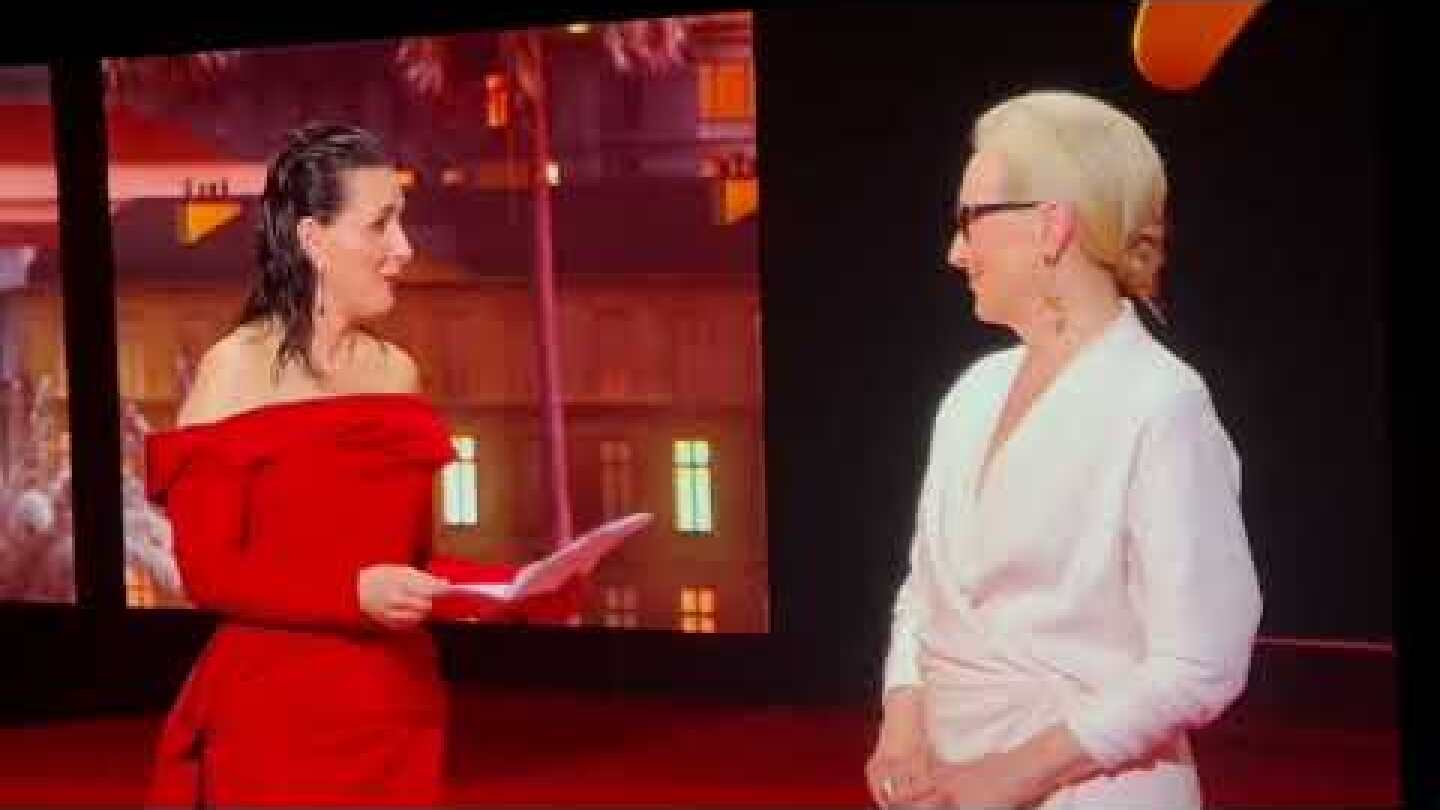 Juliette Binoche Homage to Meryl Streep's Master Class in Micro-Expression Reaction Shots