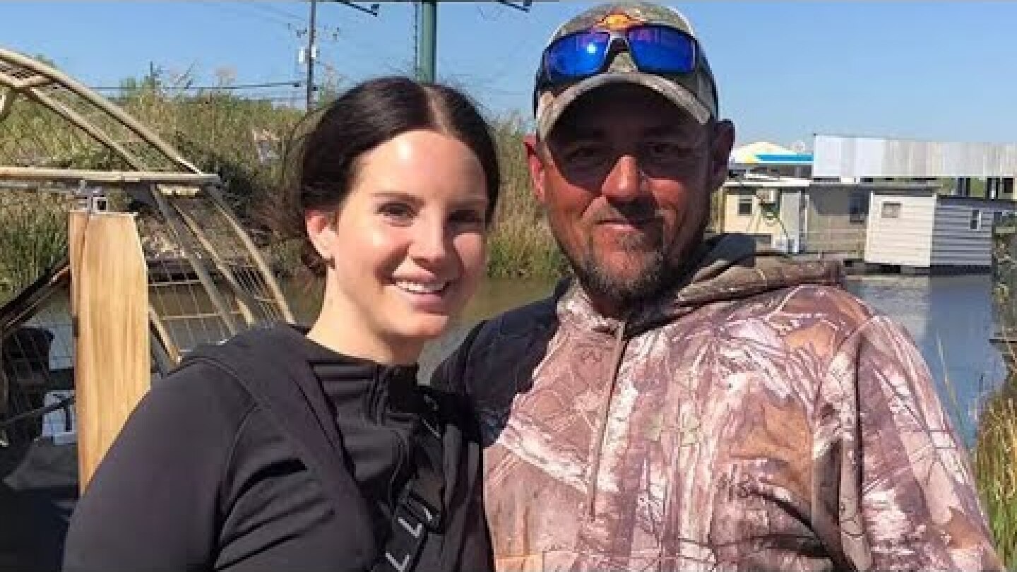 Lana Del Rey Gets Marriage License to Wed Alligator Tour Guide