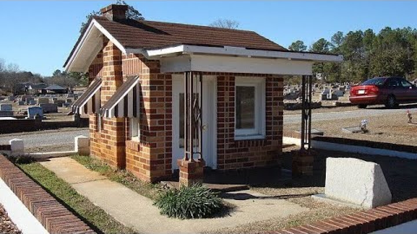 Nadine Earles Doll House Grave Lanett, Alabama