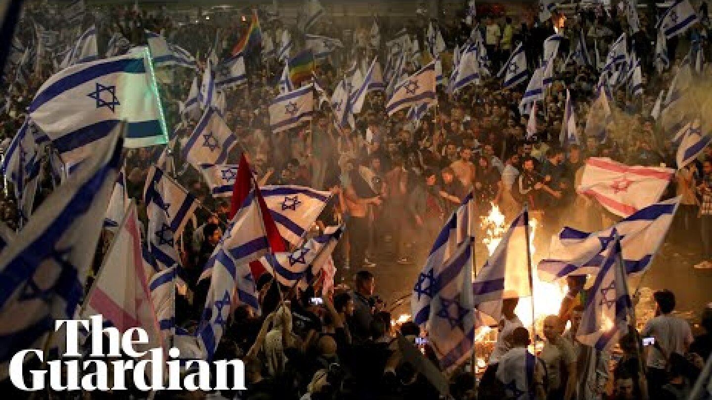Protests in Israel after Netanyahu sacks defence minister