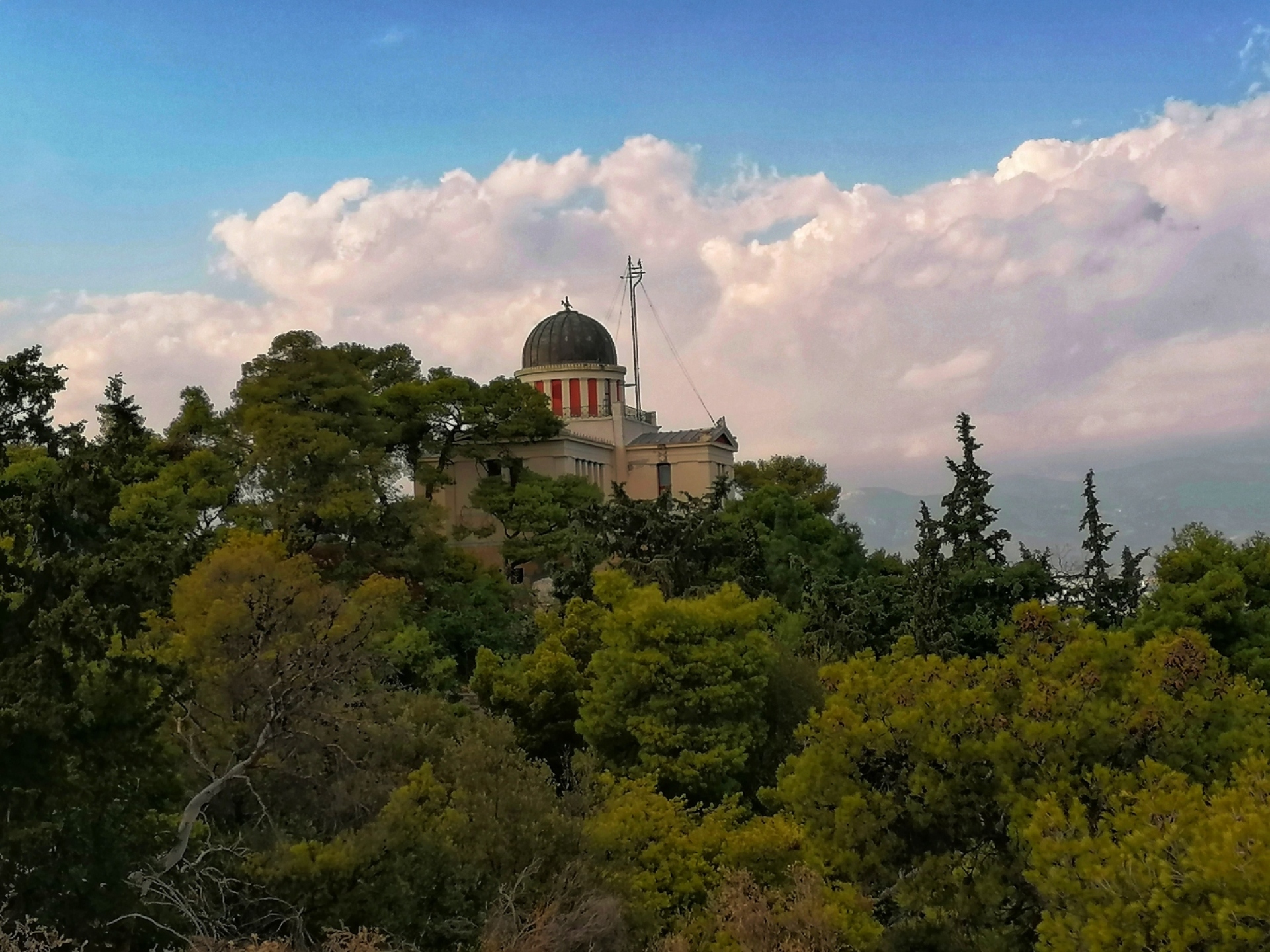 Το Αναπαυτήριο του Πικιώνη και ο Λόφος του Φιλοπάππου