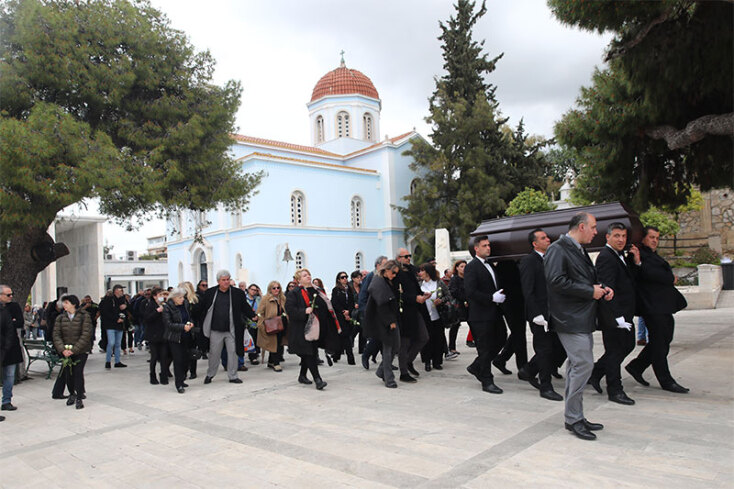 Κηδεία Ρένας Κουμιώτη